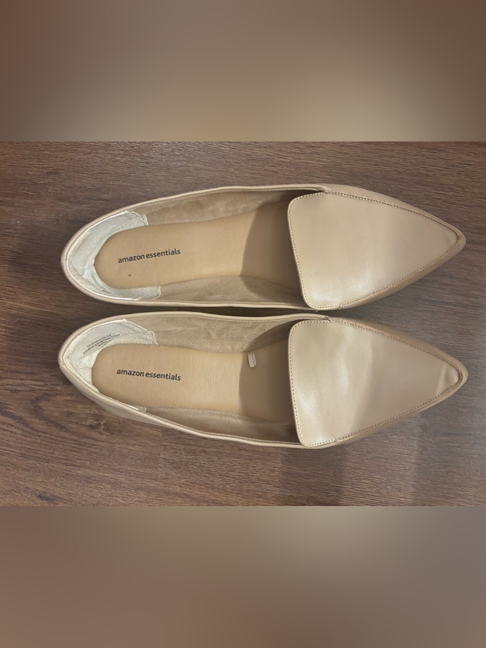 Amazon Essentials Beige Pointed-Toe Slip-On Flats
